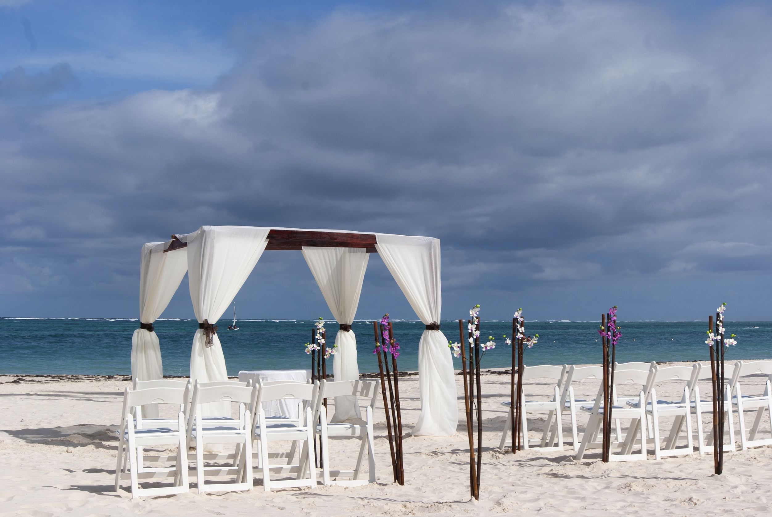 Party Rental In Miami Make For Affordable Weddings